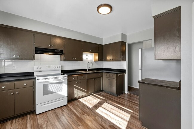 Building Photo - 6461 N 73rd St