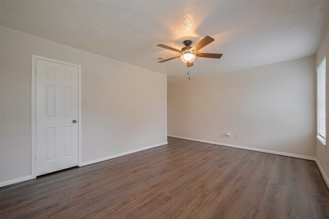 Building Photo - 21319 Park Mill Ln