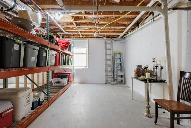 Building Photo - Beautiful home in Charleston walk community!