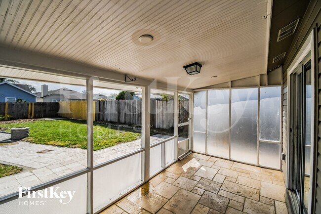 Building Photo - 12332 Casheros Cove Dr S