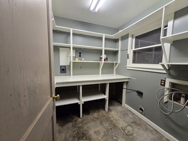 Building Photo - 516 Lehigh Pl