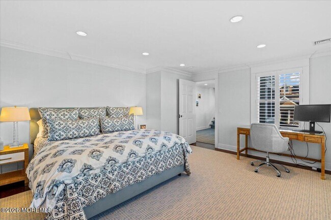 Building Photo - 1200 Bay Ave