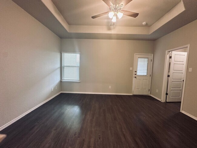 Building Photo - 9302 Canyon Bnd