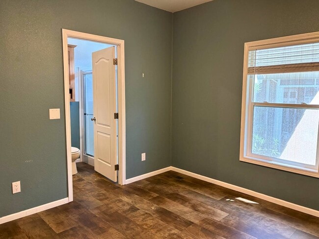 Building Photo - 350 Lee Ave