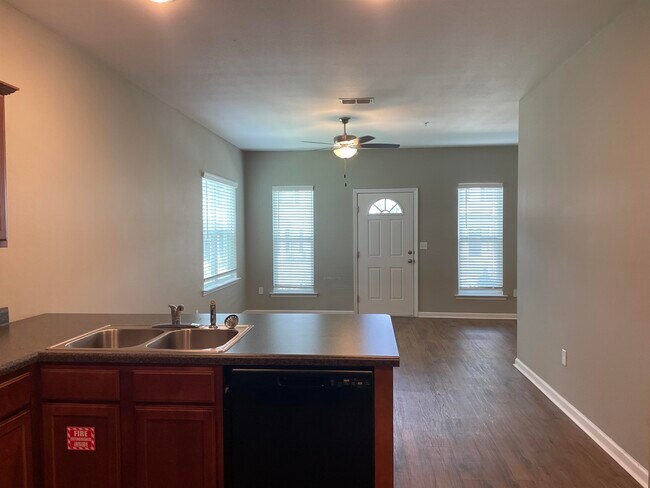 Building Photo - 2253 Del Carmel Way