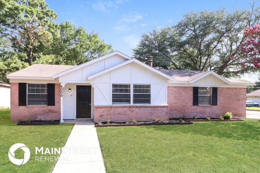 Primary Photo - 4000 School Hill Cir