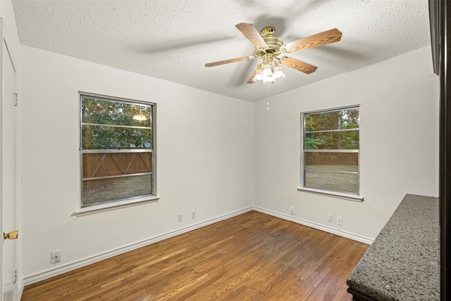 Building Photo - 2927 Rockyridge Dr