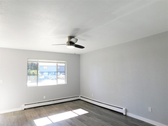 Building Photo - 3236 White Ave