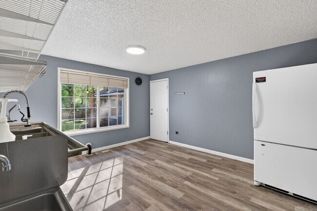 Building Photo - The Ultimate Gig Harbor Retreat!