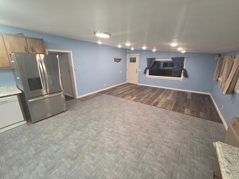Kitchen Livingroom Open Floor Plan - 117 Arlington Ave