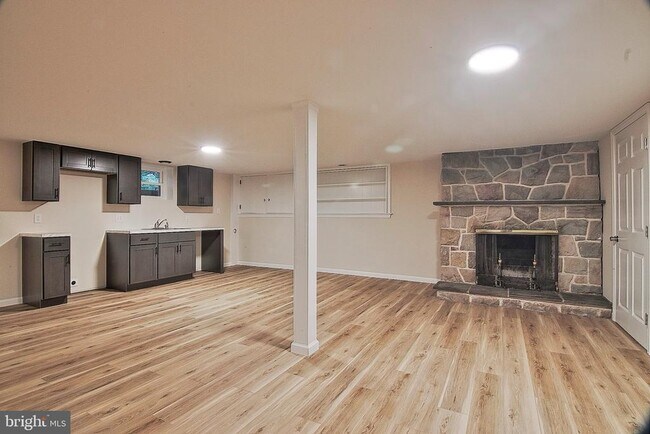 Building Photo - 1490 Chestnut Hill Rd