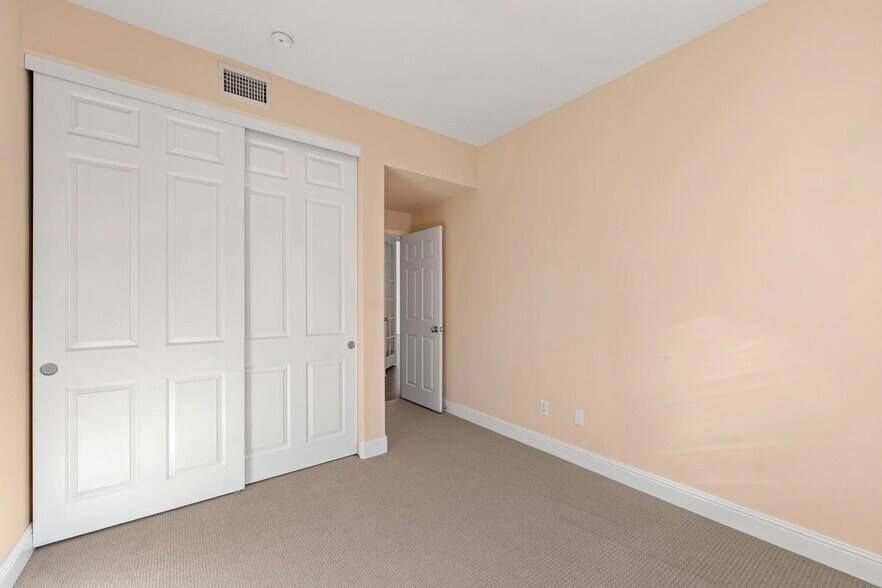 Downstairs bedroom - 7224 Imbach Place