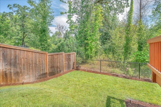 Building Photo - Impressive North Plains Home Backing to Protected Green Space – Move-In Ready!