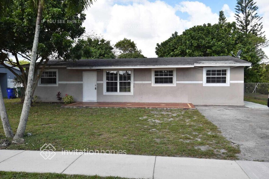 Primary Photo - 427 SW 65th Ave