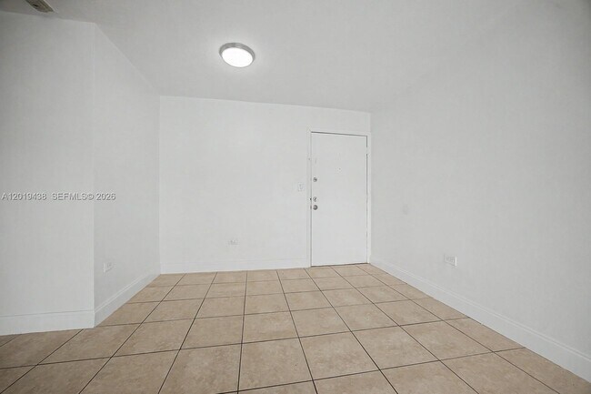 Building Photo - 7256 SW 94th Pl