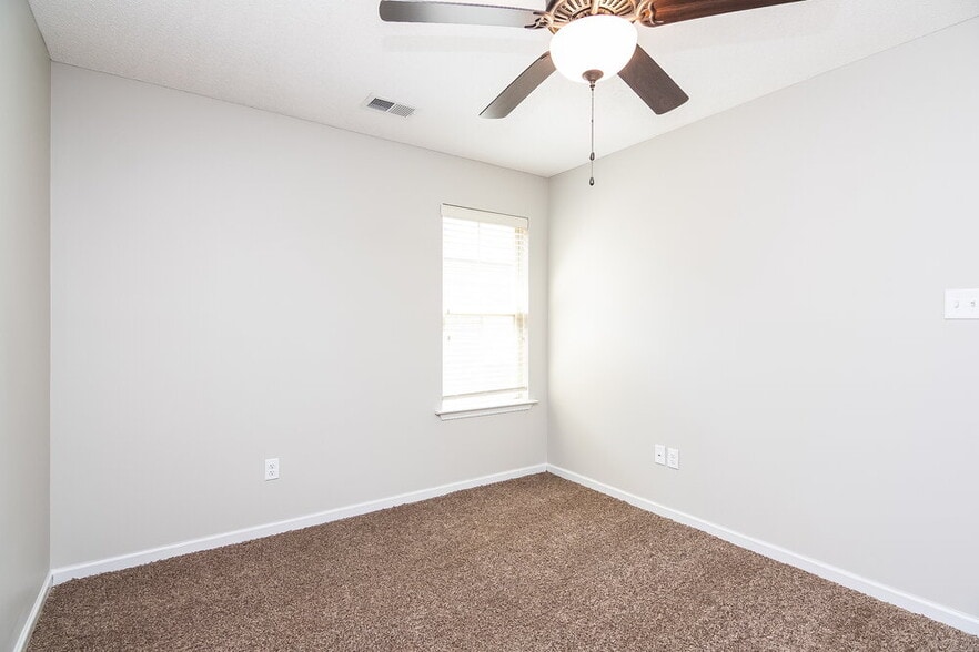 Building Photo - 9450 Eckley Pl