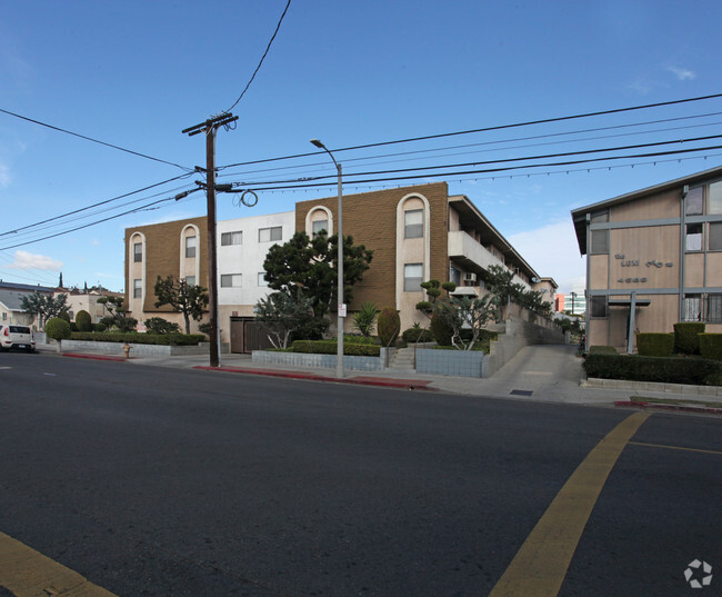 4601 - 4603 Lexington Ave - 4601-4603 Lexington Ave