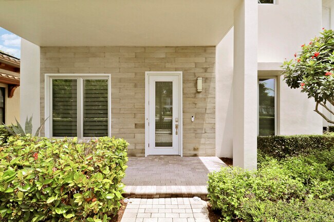 Building Photo - 5029 Grandiflora Rd