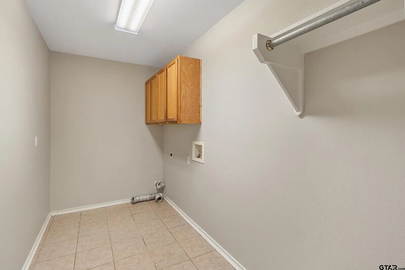 Building Photo - 10820 Cactus Trail