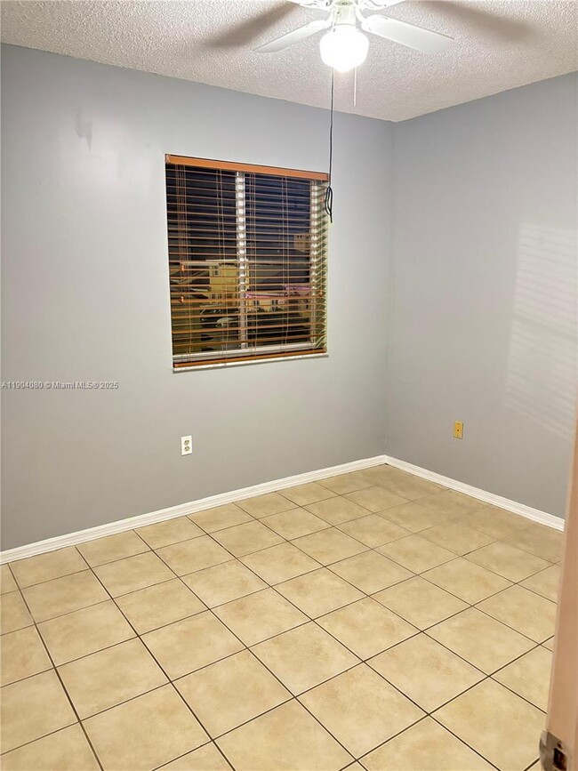 Building Photo - 300 NW 114th Ave