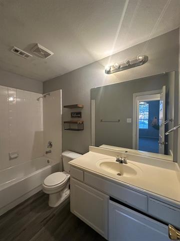 Building Photo - 6013 Dark Forest Dr