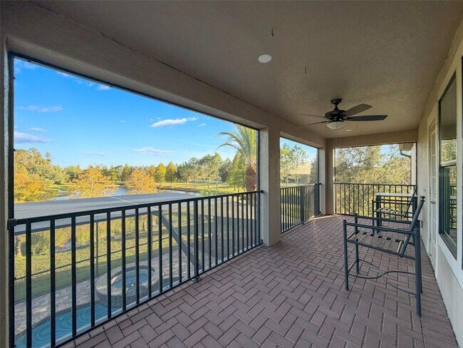 Building Photo - 10701 Laurel Vista Way