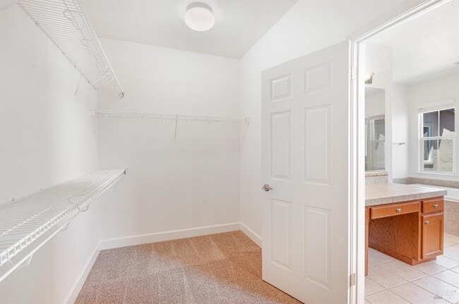 Building Photo - 525 Sauvignon Pl