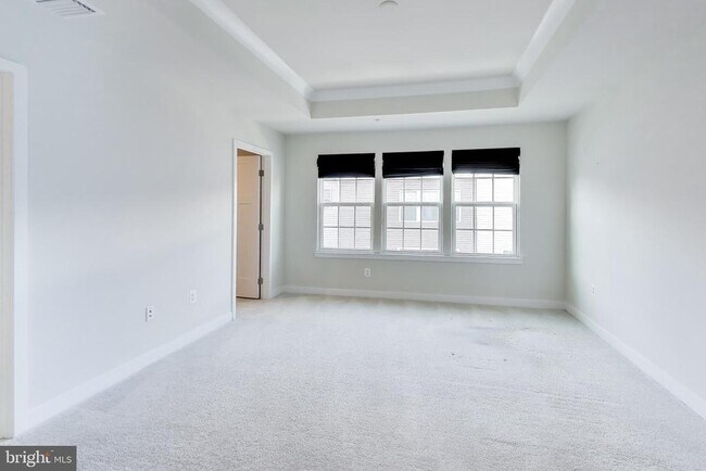 Building Photo - 11330 Meridian Hill Way