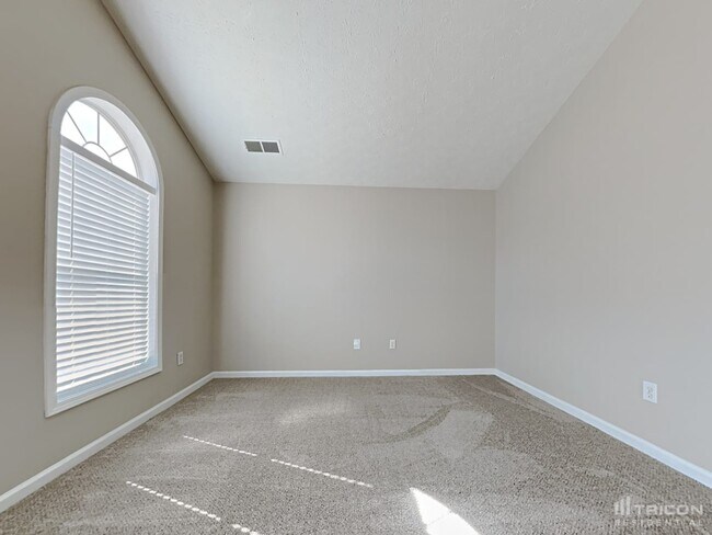 Building Photo - 563 Fielding Ct