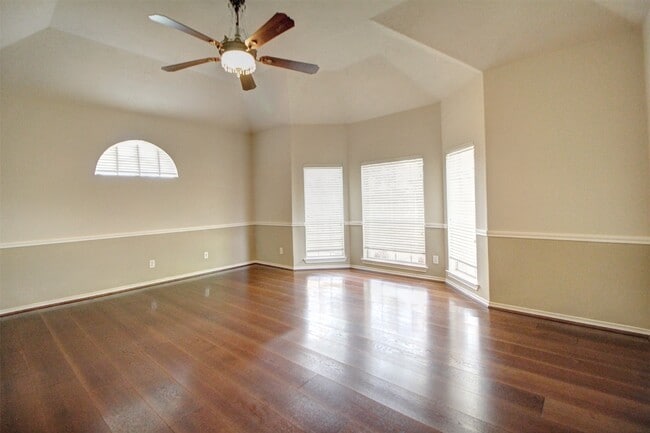 Building Photo - 19014 Canyon Frost Dr
