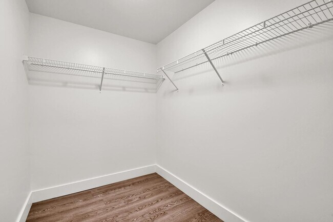 Building Photo - 4500 S Kingshighway Blvd