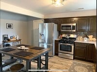 Building Photo - Fully Furnished Comfort Near New Orleans Universities