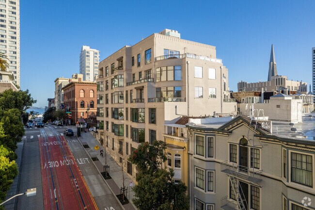 Building Photo - Crescent Nob Hill