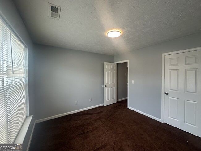 Building Photo - 2877 Partin Pl