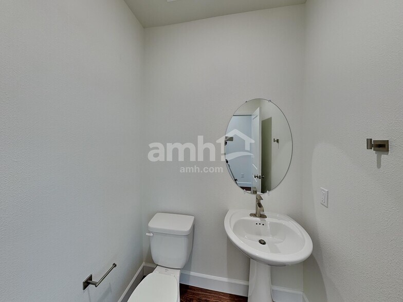 Building Photo - 96 Cabaletta Ln