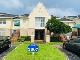 Building Photo - 2807 N Course Dr