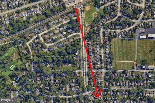 Building Photo - 227 E Hathaway Ln