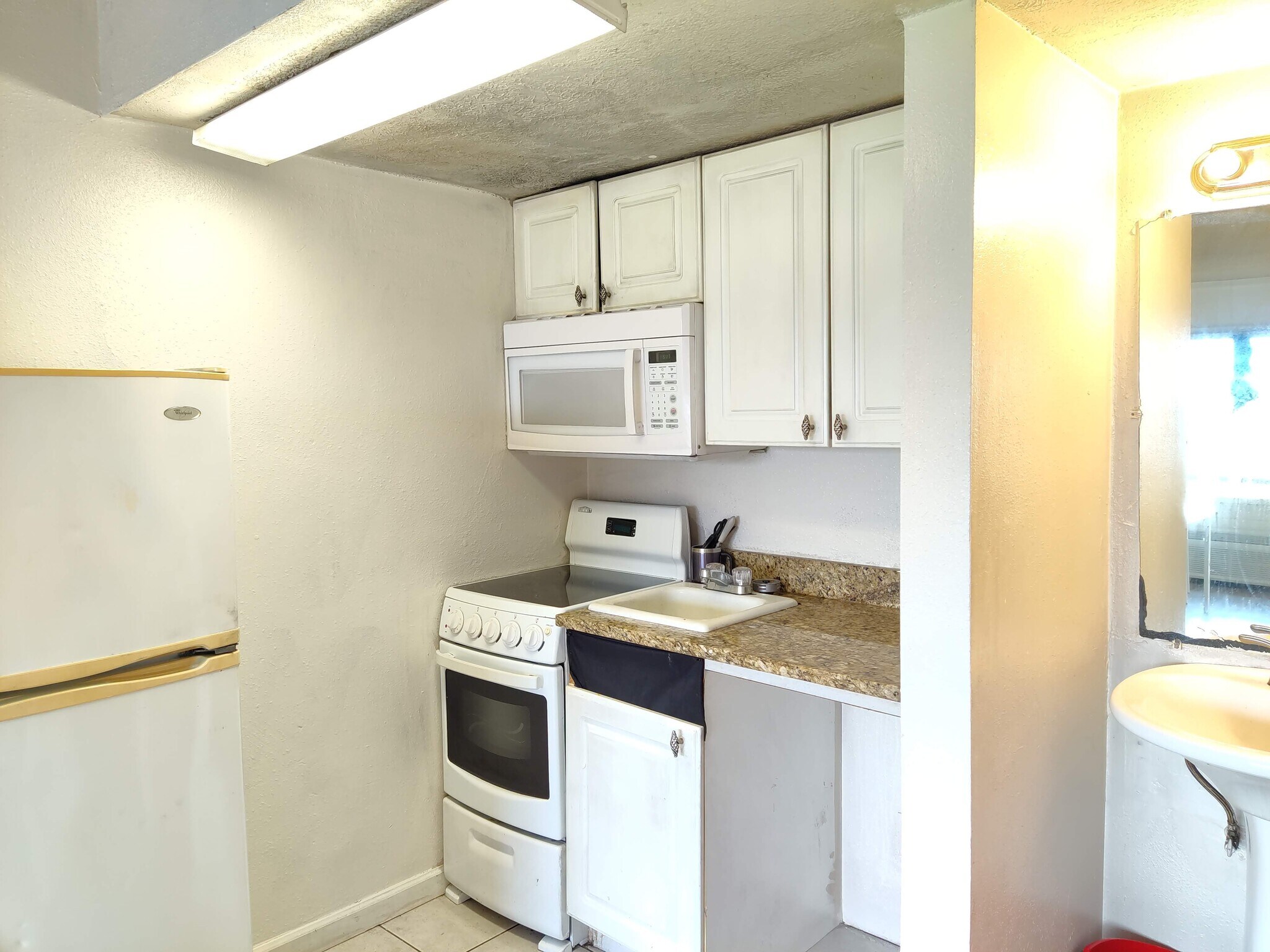 Building Photo - 2506 S Ocean Blvd