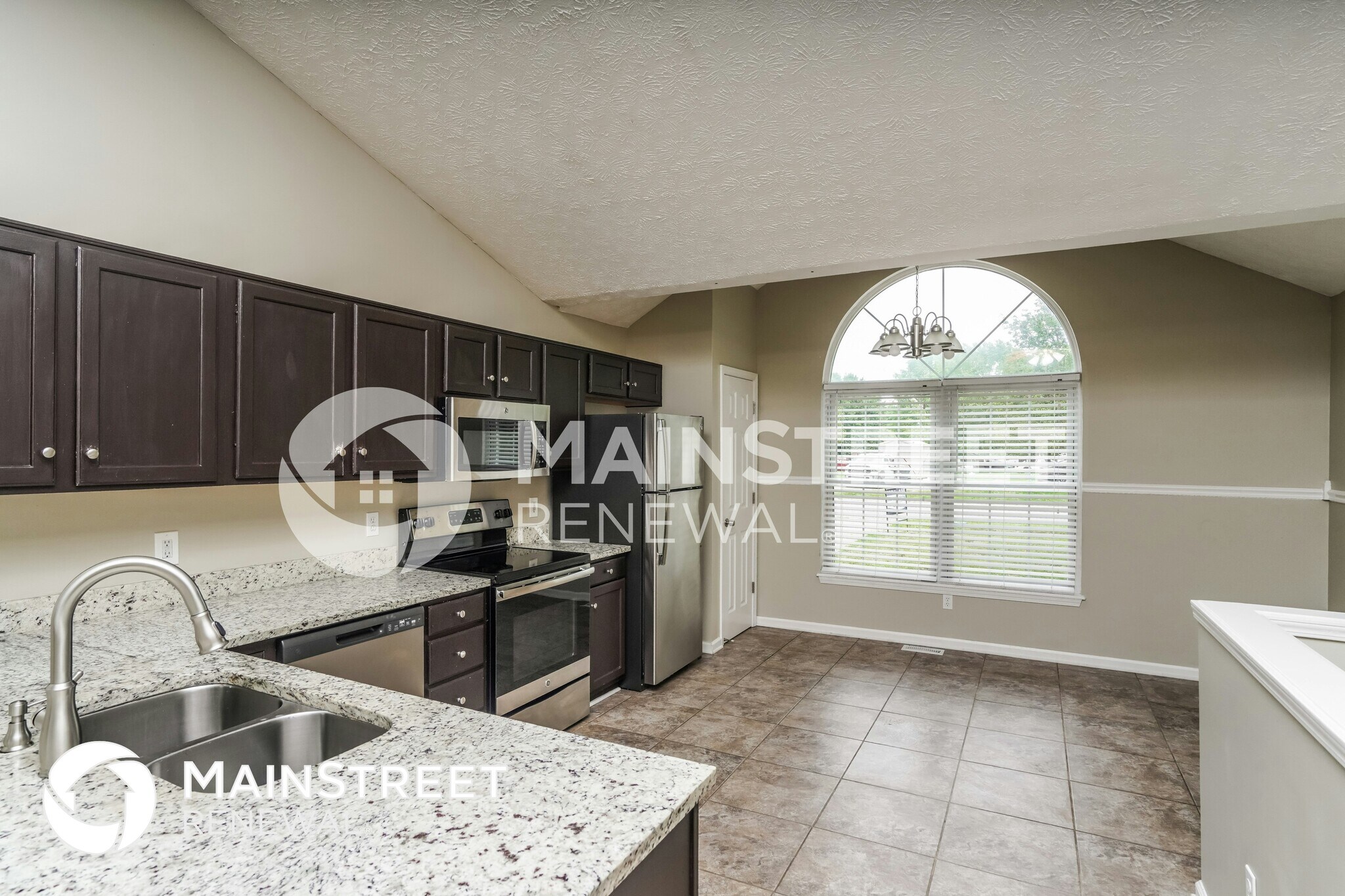 Building Photo - 7001 Matthews Rd