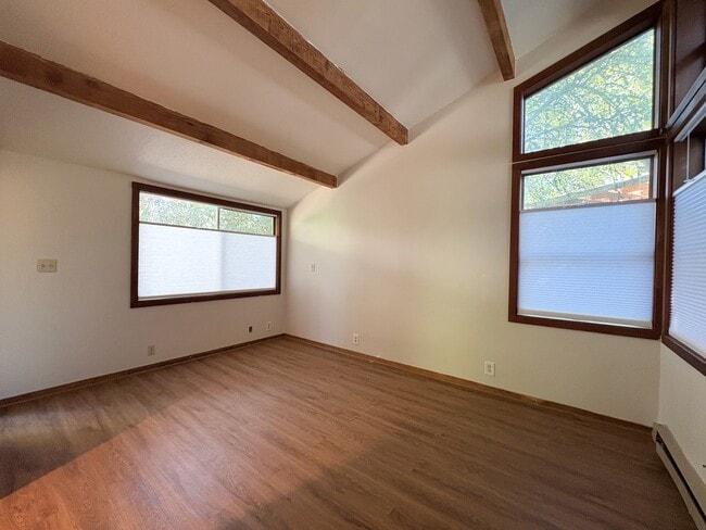 Building Photo - 3060 Onyx St