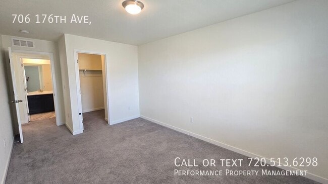 Building Photo - 706 176th Ave