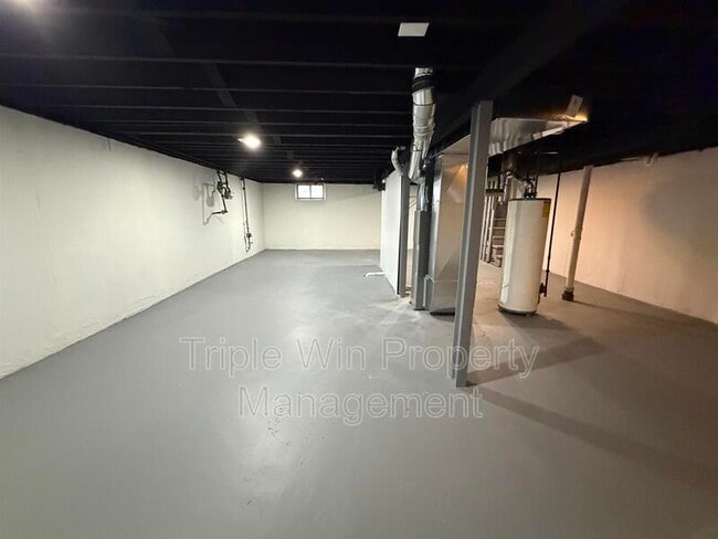 Building Photo - 8138 Blanchard Dr