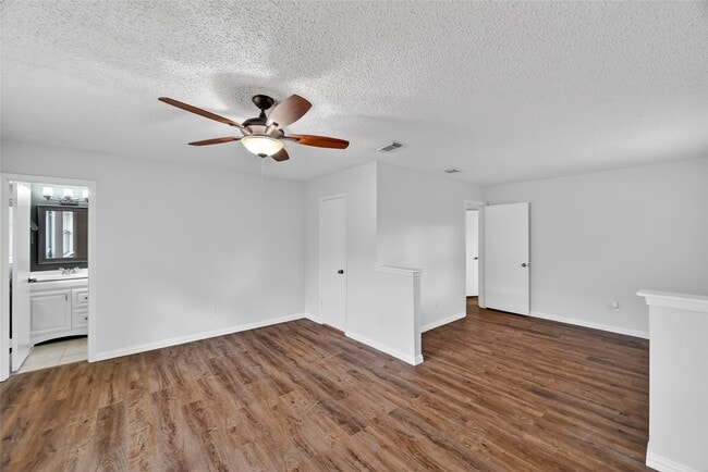 Building Photo - 22711 Smokey Hill Dr