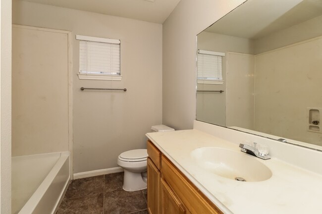 Building Photo - 4939 N Cancun Dr