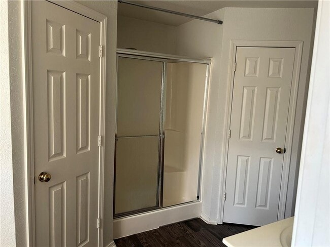 Building Photo - 1239 China Berry Ln