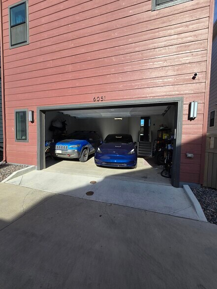 Building Photo - 6051 N Malta St