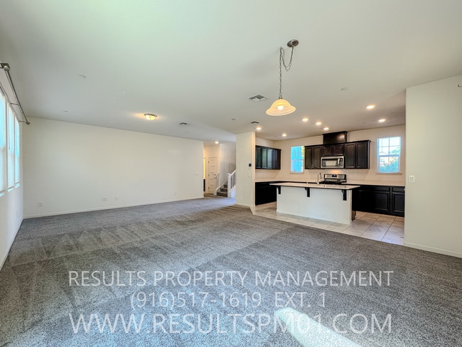 Building Photo - Beautiful Natomas 4 Bedroom Home w Loft