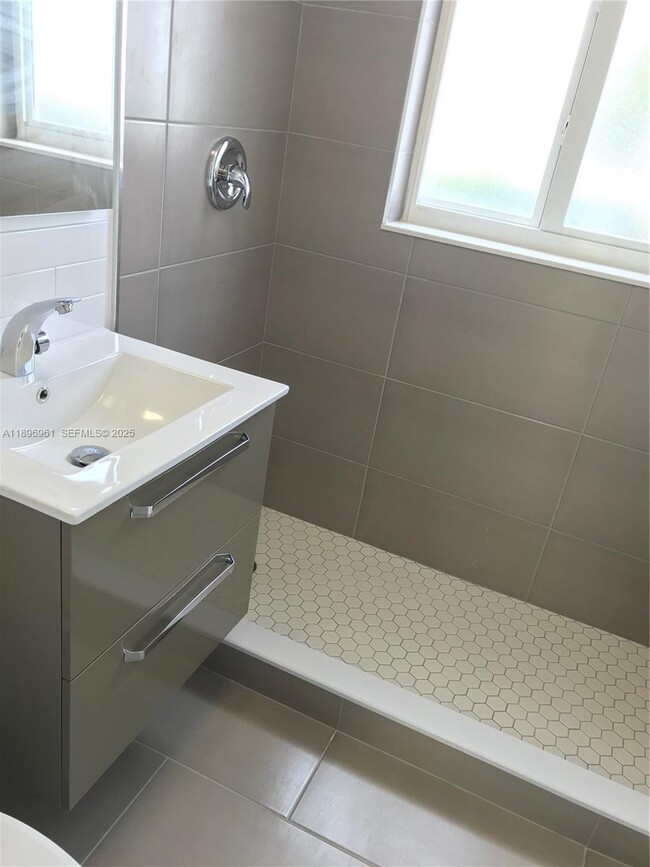 Building Photo - 5454 NW 5th Ave