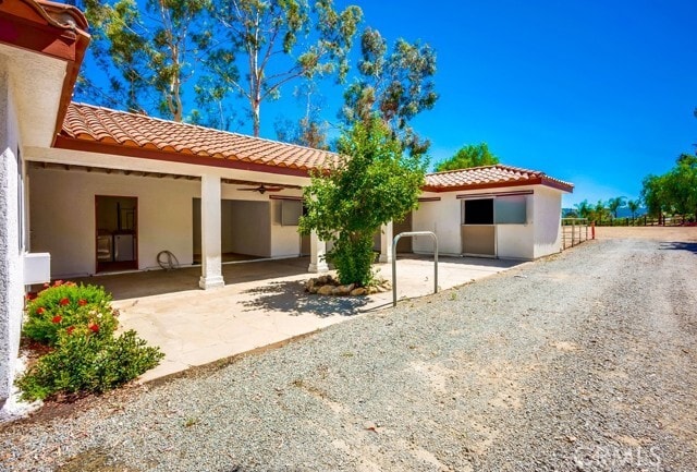 Building Photo - 39555 Ave Bonita