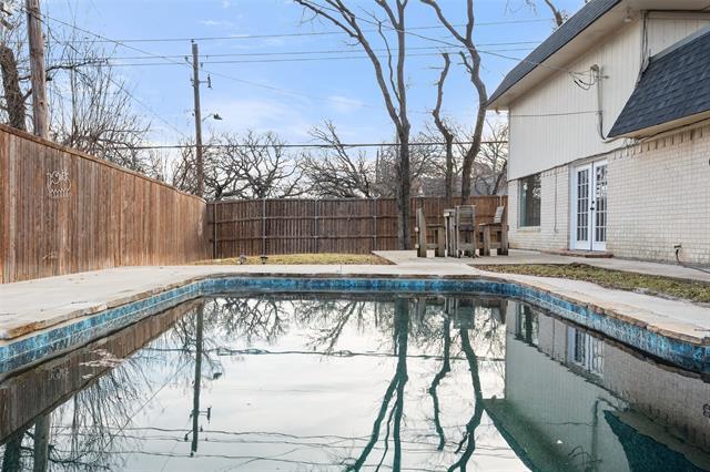 Building Photo - 701 Rocky Canyon Rd